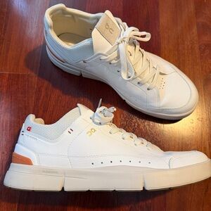 On Running Women’s White The Roger Centre Court Tennis Sneaker